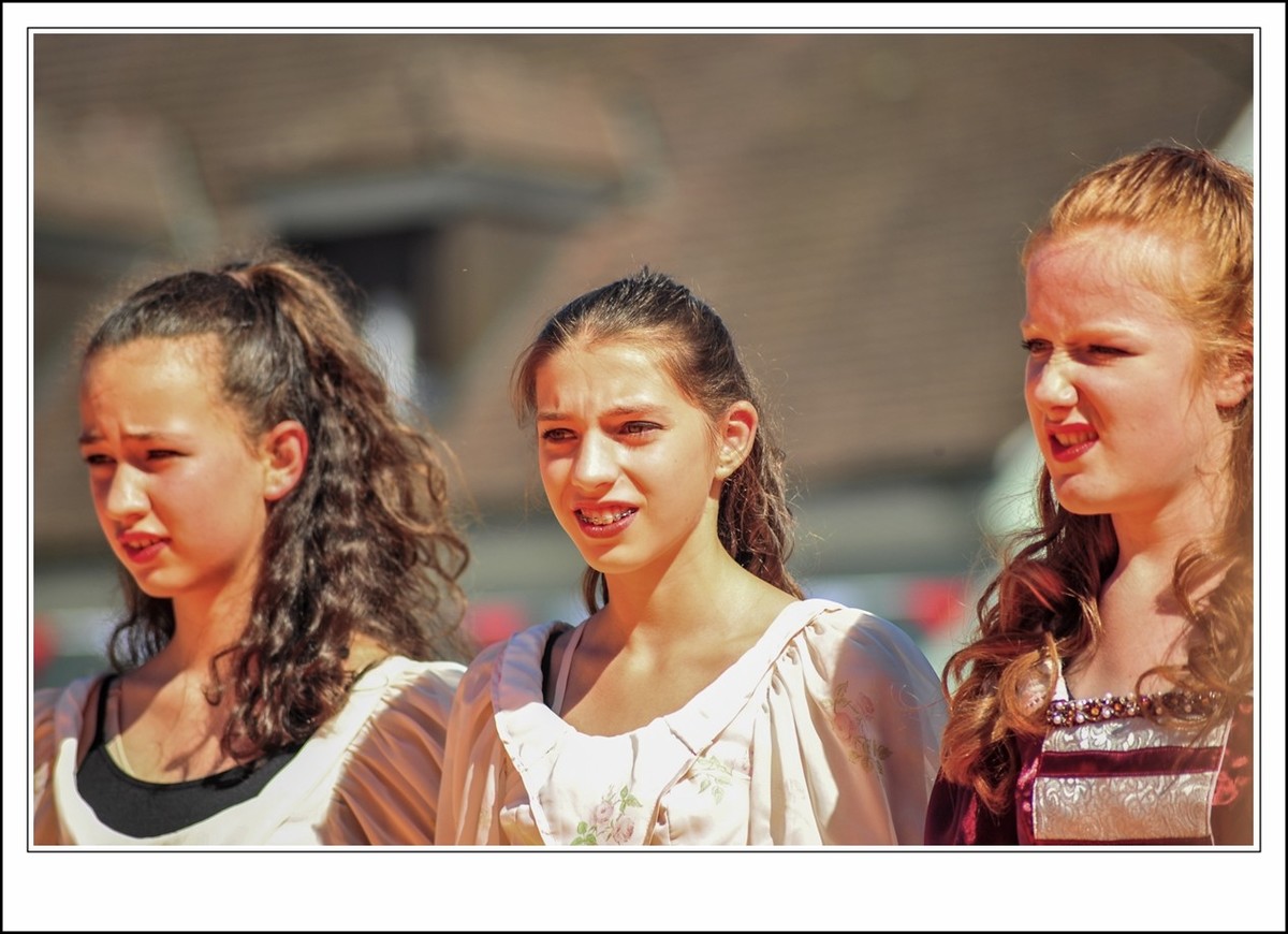 节日中---人物远射秒拍