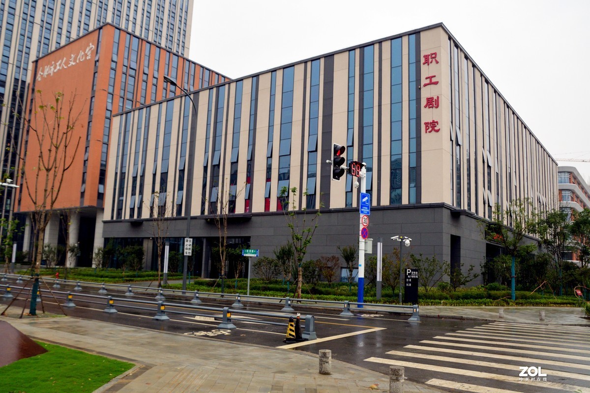 庐州漫记（320）携雨天书画展拜访狂风有痕版主、 伊犁河_d89版主和各位师友双节快乐！