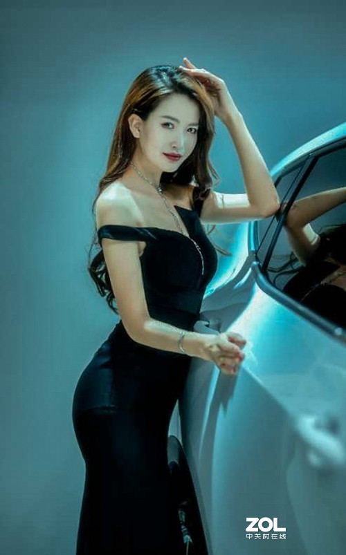 车展上美模