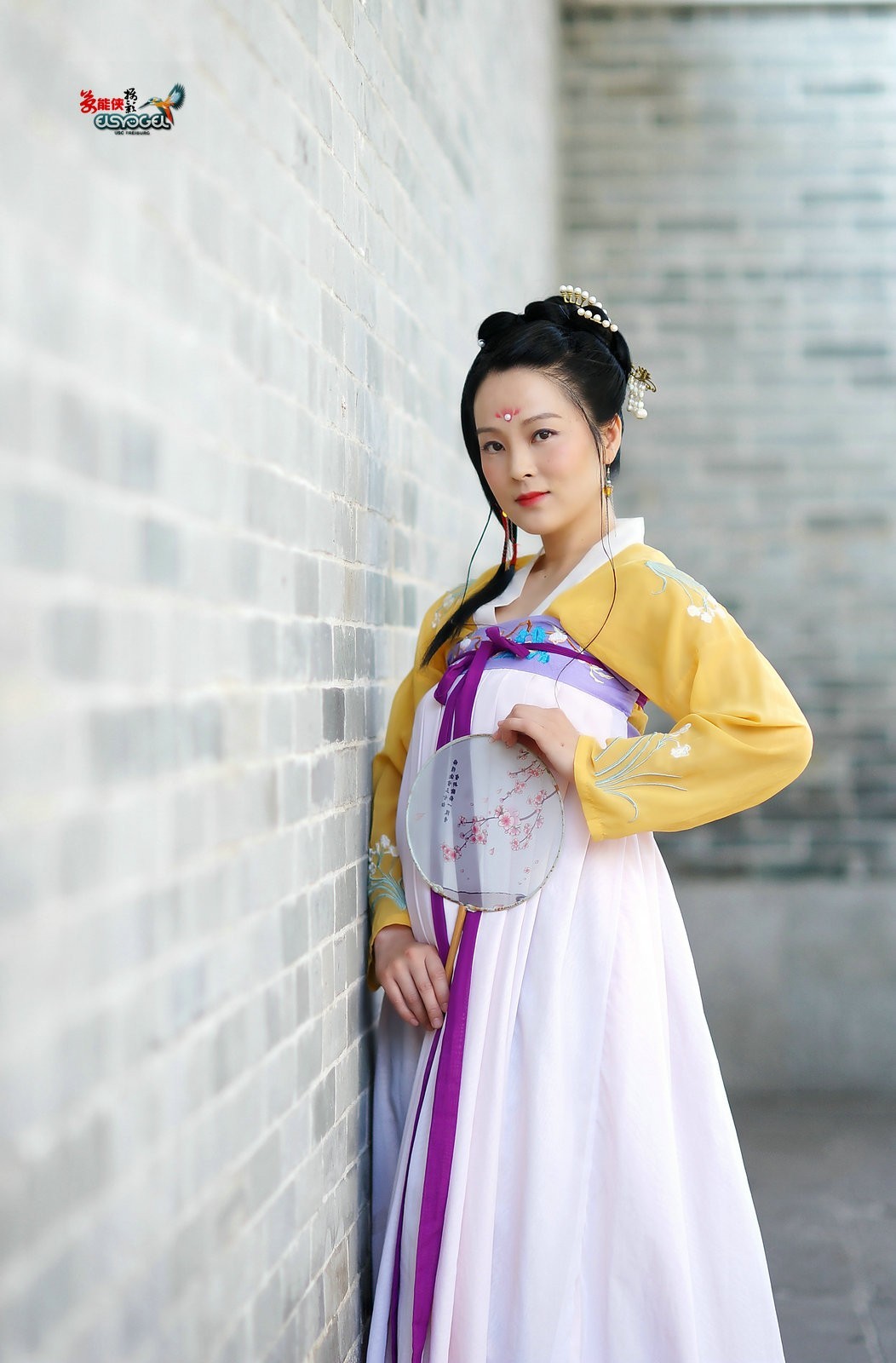 邂逅黄衣美女莎莎