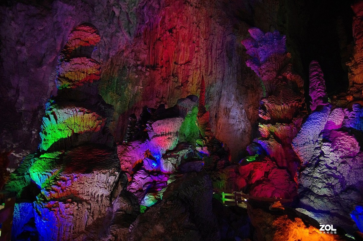 广西巴马百魔洞海底世界--15P