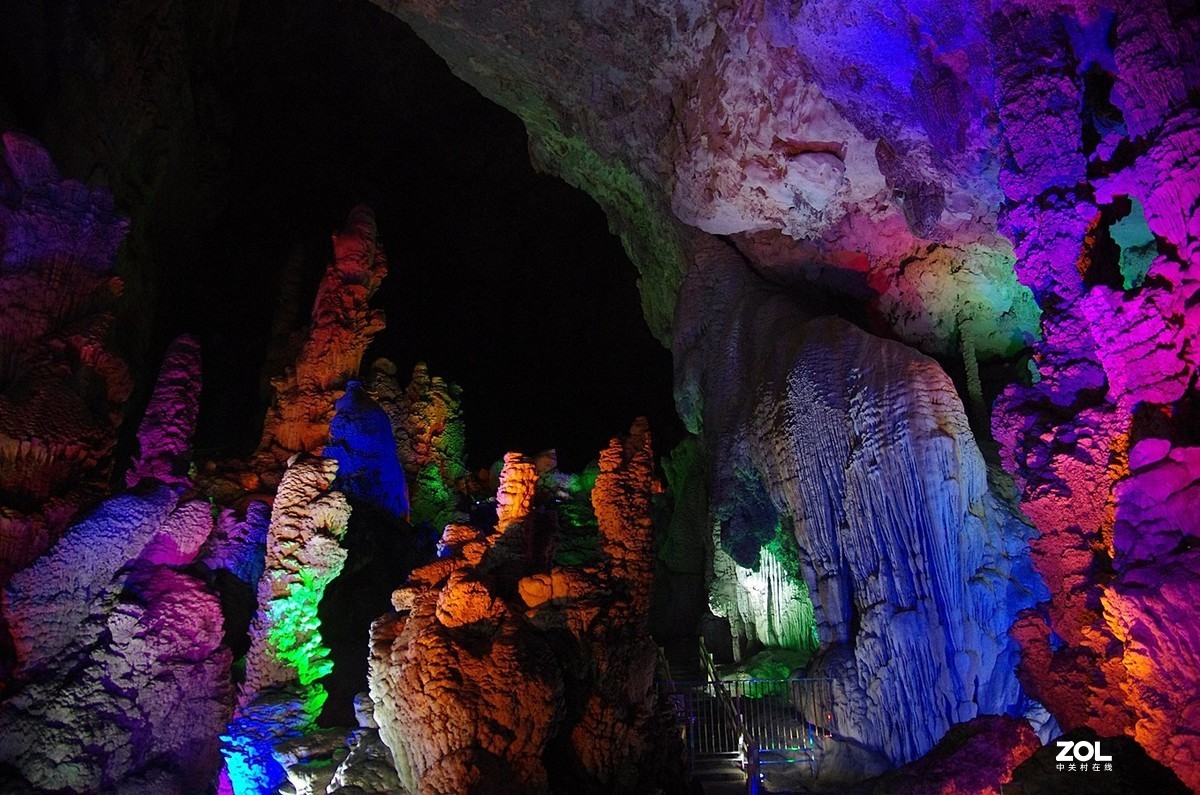 广西巴马百魔洞海底世界--15P