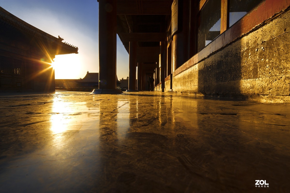 【故宫的记忆】艺术不是把原型如此精致；而是改变从新组合【创意的构成】