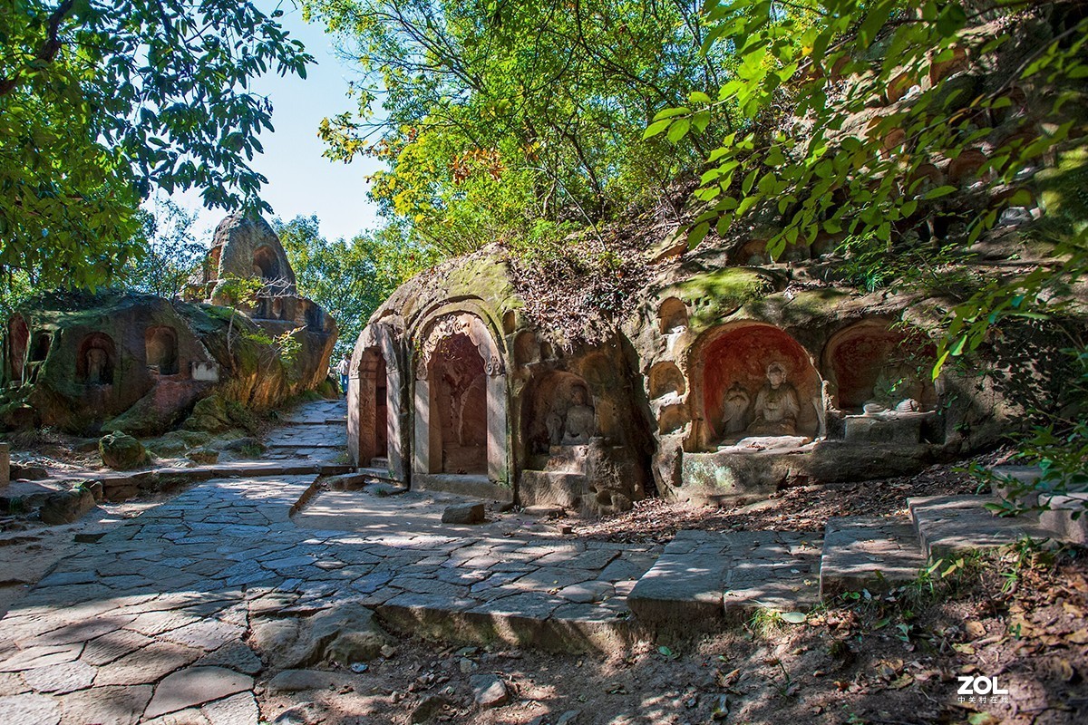 栖霞山舍利塔，千佛岩