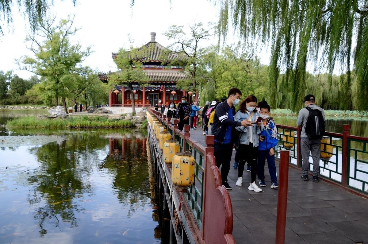 一组圆明园风景片-------。