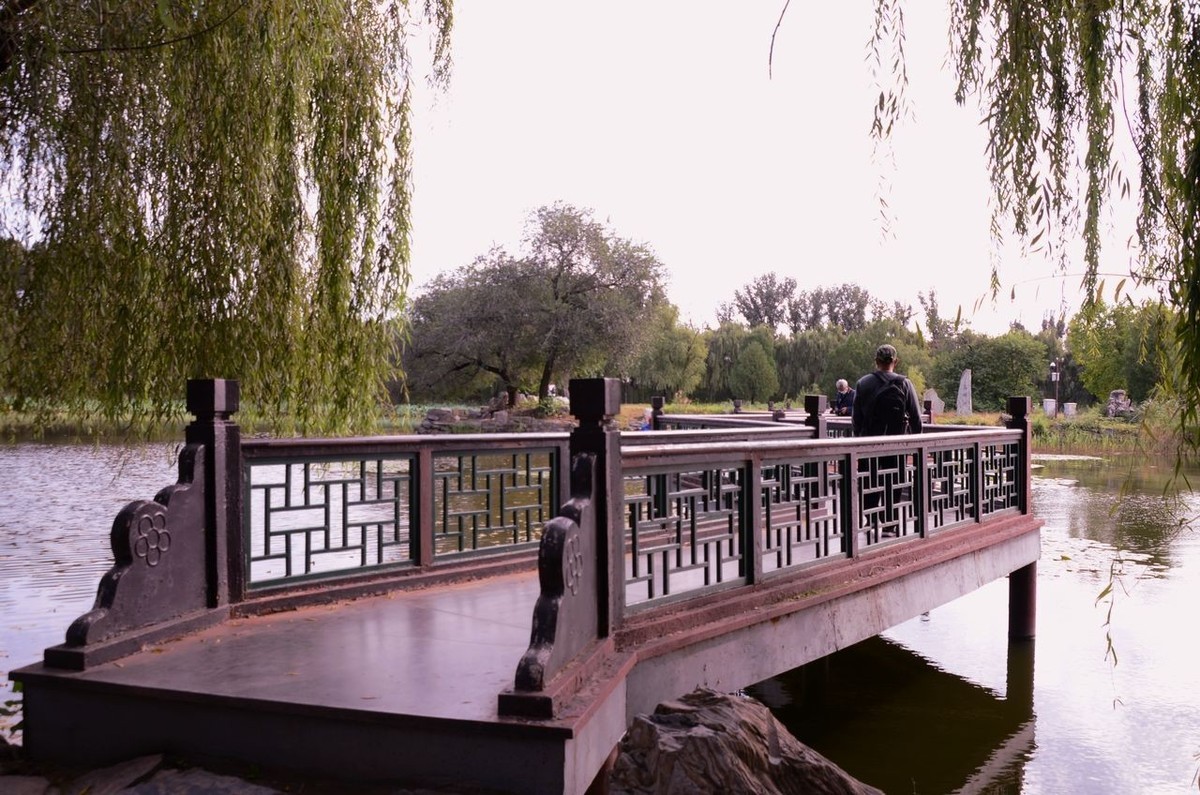 一组圆明园风景片-------。