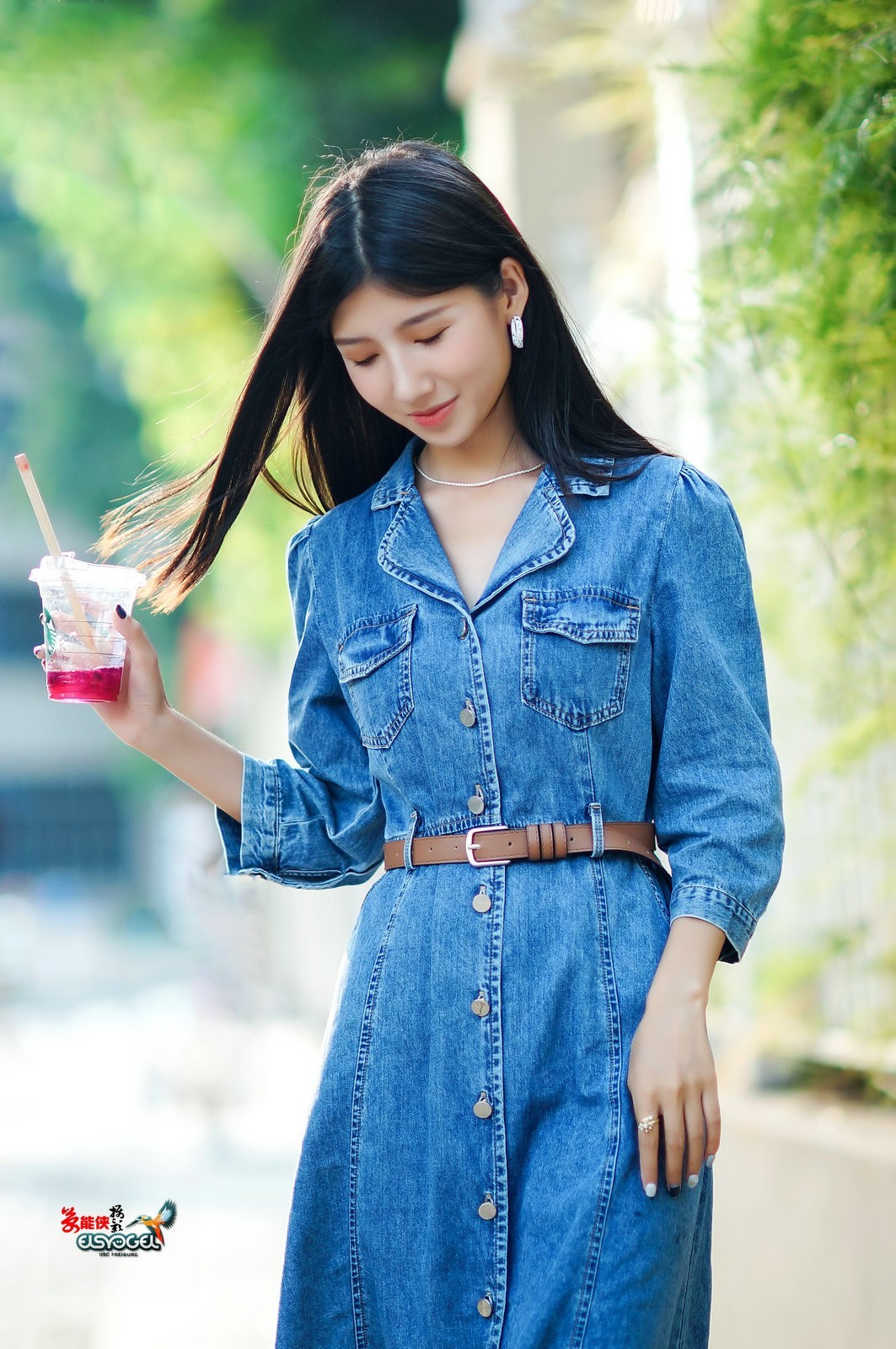 【秋日沙面美女 】---千千