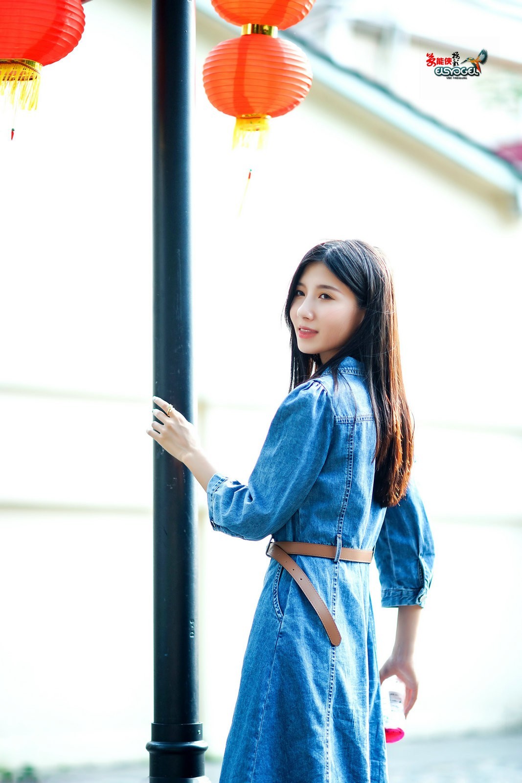 【秋日沙面美女 】---千千