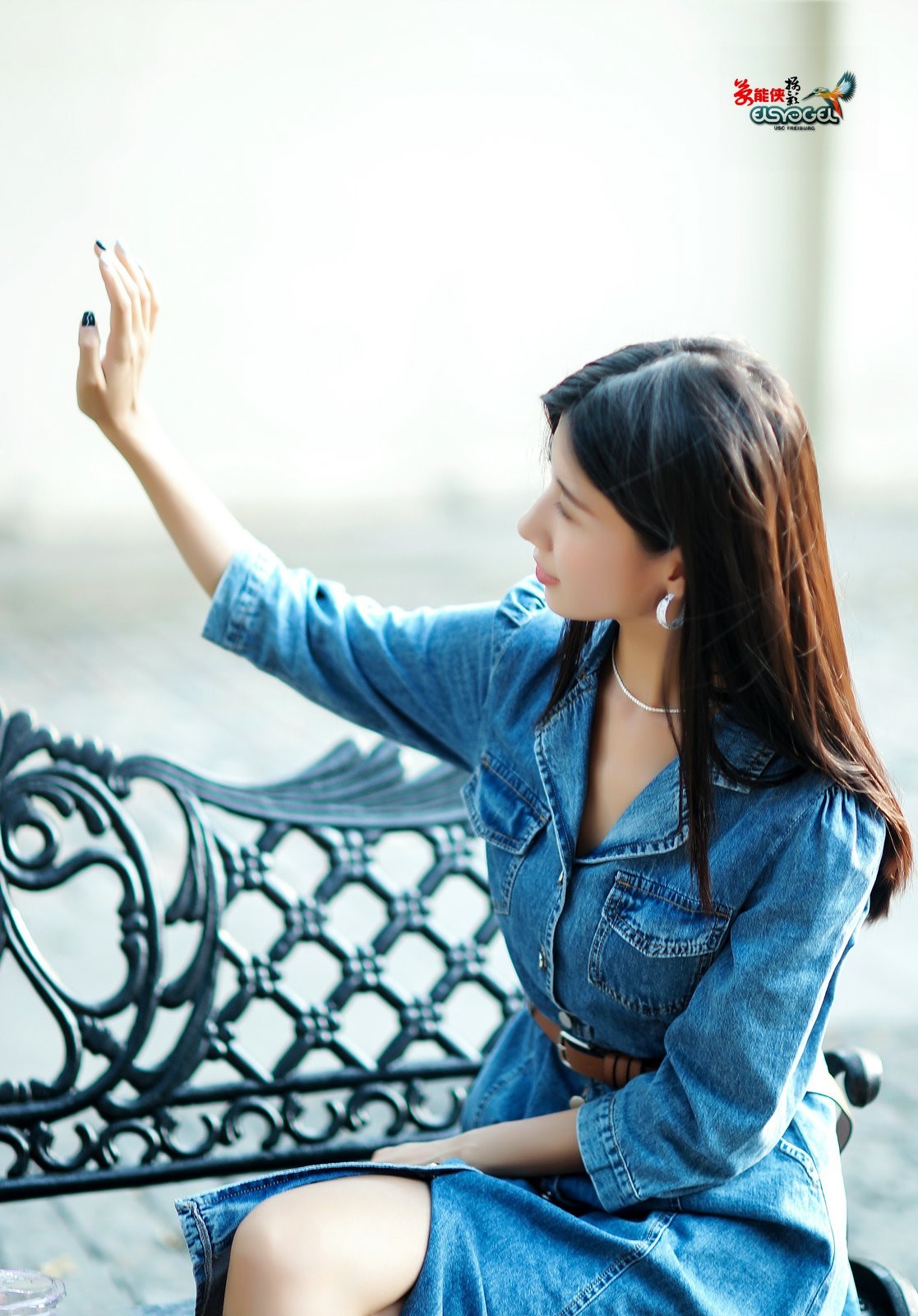 【秋日沙面美女 】---千千