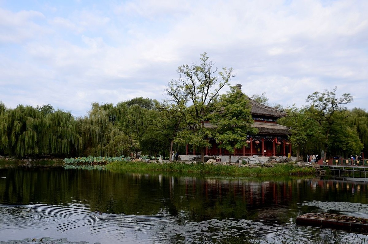 一组圆明园风景片-------。