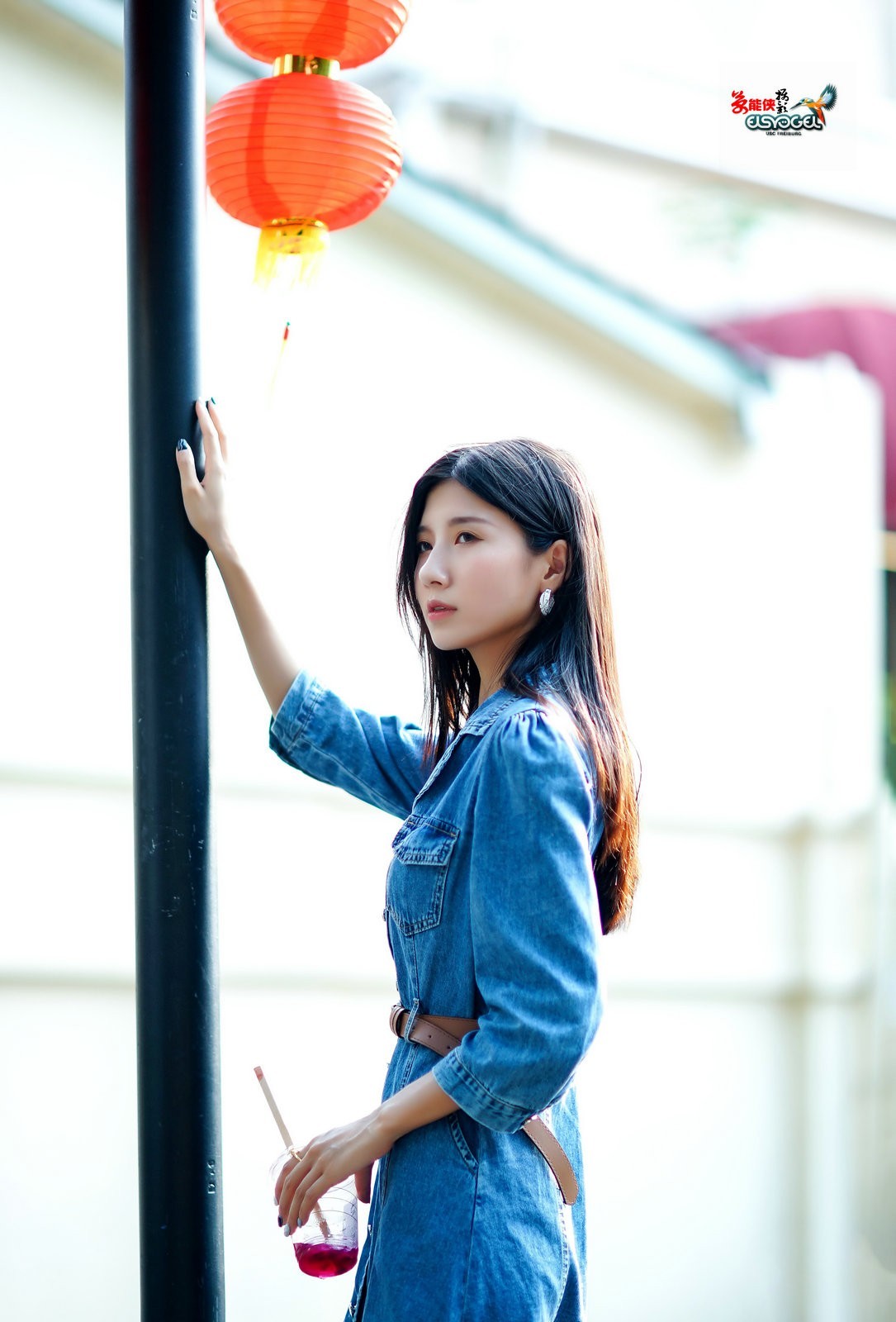 【秋日沙面美女 】---千千