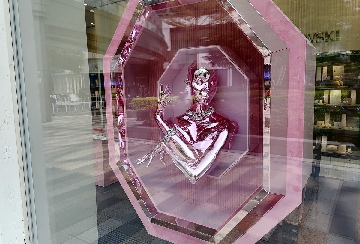 那些旗舰店......。