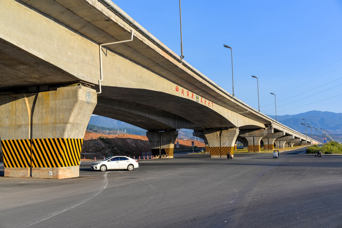 尼康D610与腾龙35 1.4镜头搭配试镜