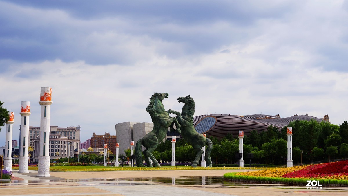 鄂尔多斯市---随拍【3】--新城市广场附近建筑及街景
