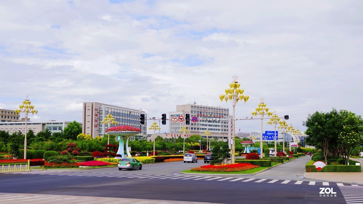 鄂尔多斯市---随拍【3】--新城市广场附近建筑及街景