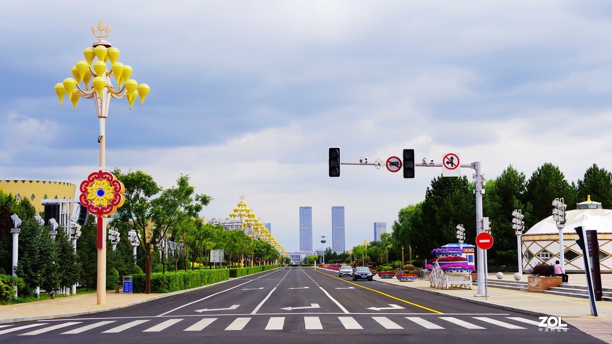 鄂尔多斯市---随拍【3】--新城市广场附近建筑及街景