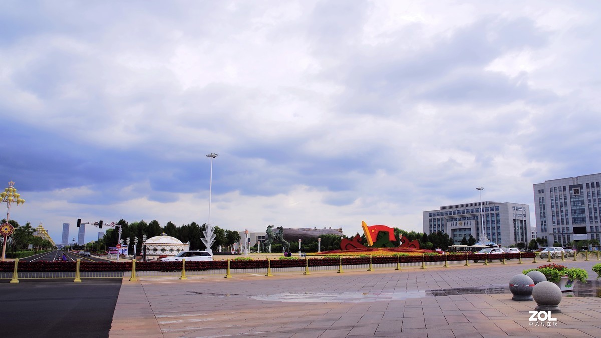 鄂尔多斯市---随拍【3】--新城市广场附近建筑及街景