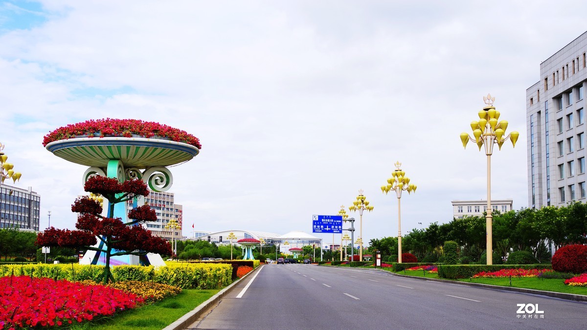 鄂尔多斯市---随拍【3】--新城市广场附近建筑及街景