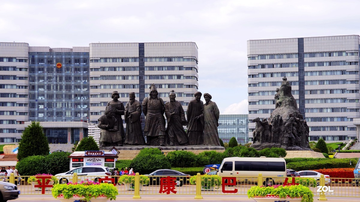 鄂尔多斯市---随拍【3】--新城市广场附近建筑及街景