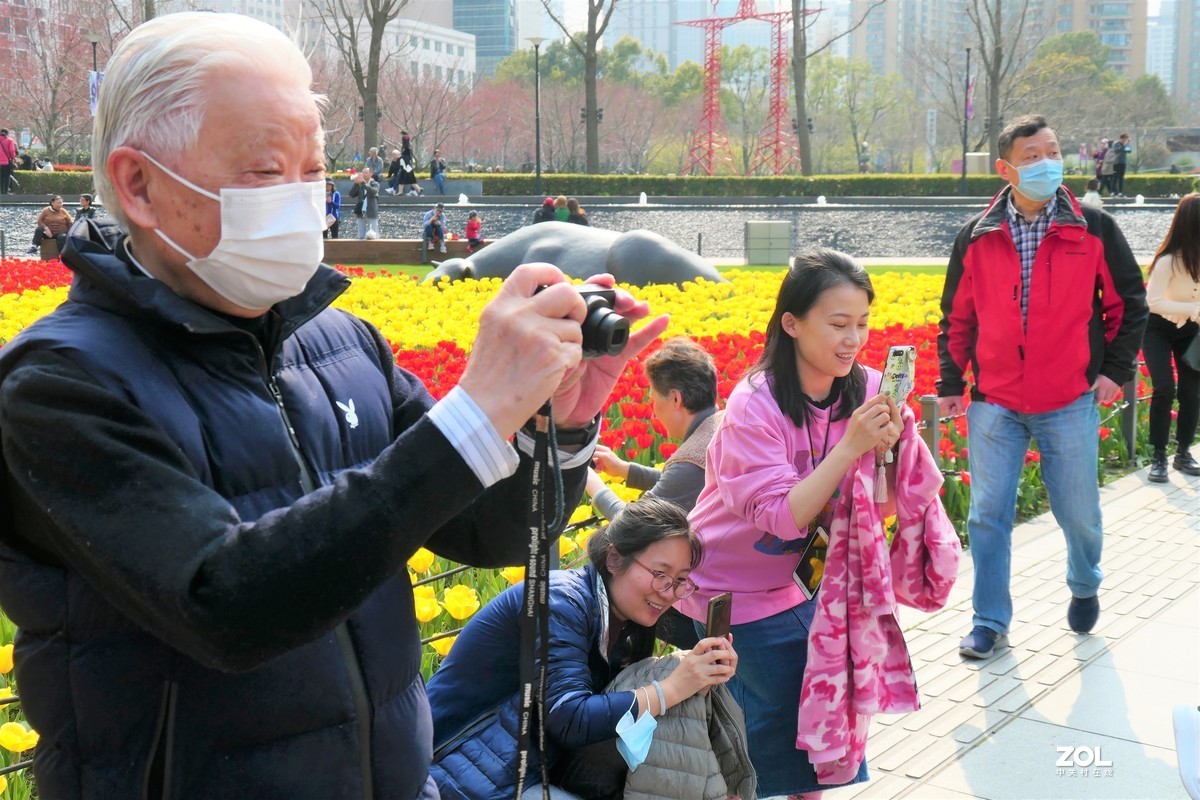 【春之恋】——摄于上海雕塑公园
