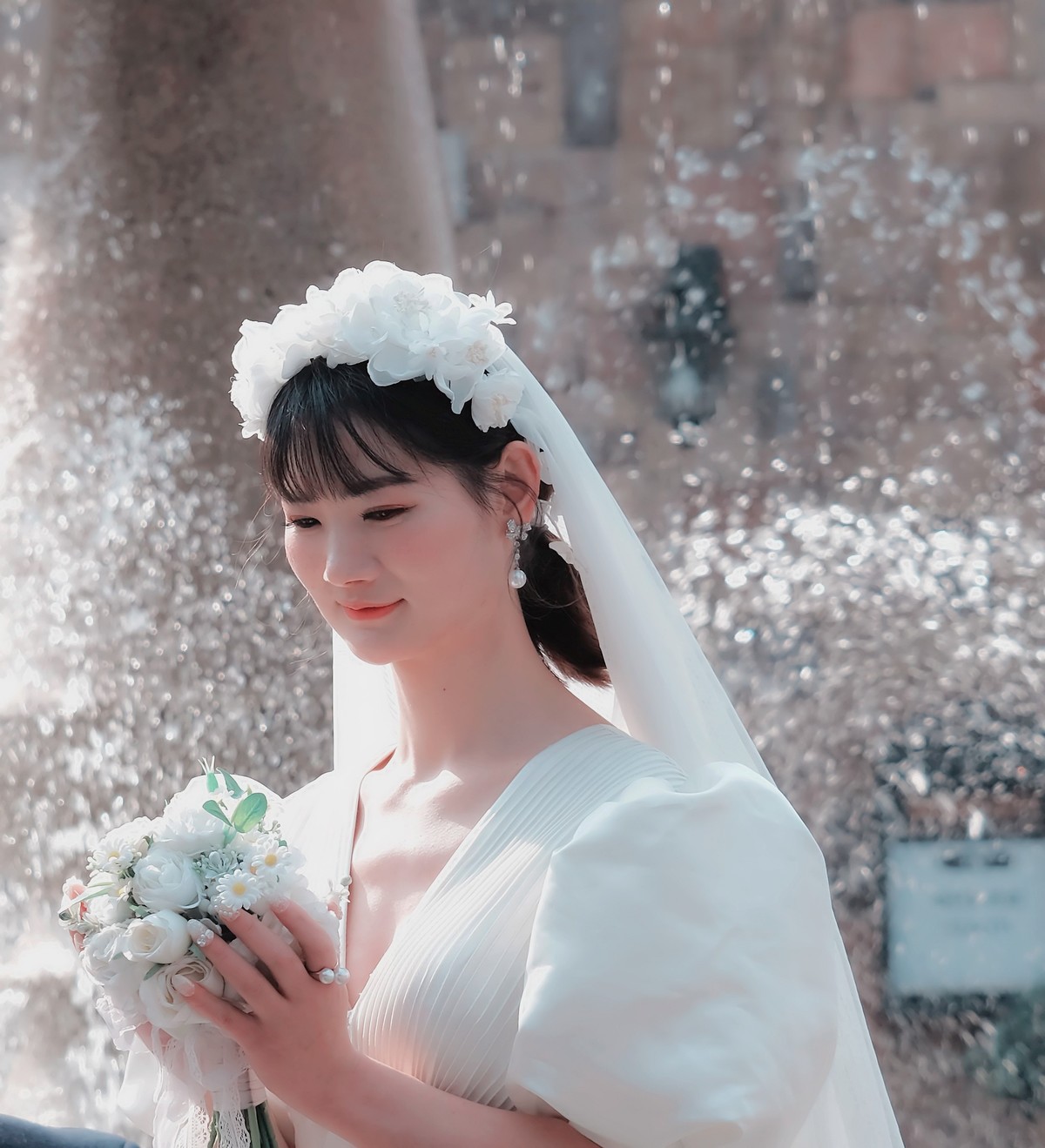 蹭拍婚纱照，祝一对新人相亲相爱幸福永远。