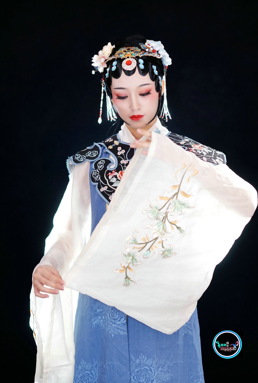 戏曲风古装美女晓玲