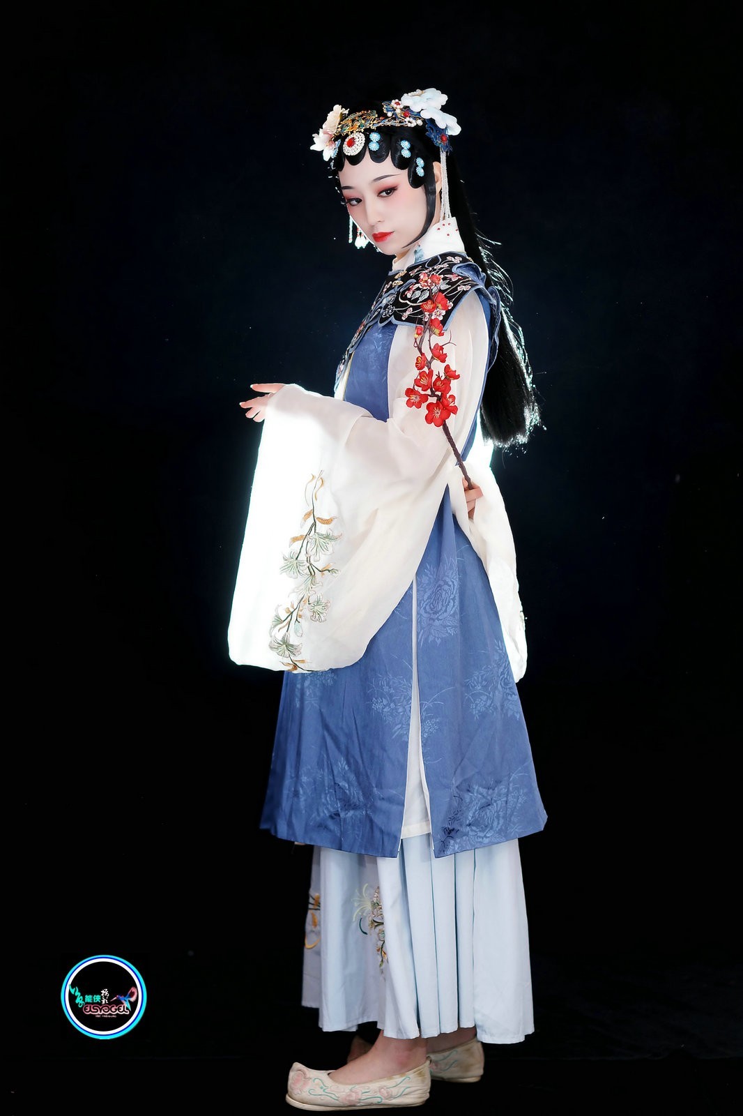 戏曲风古装美女晓玲