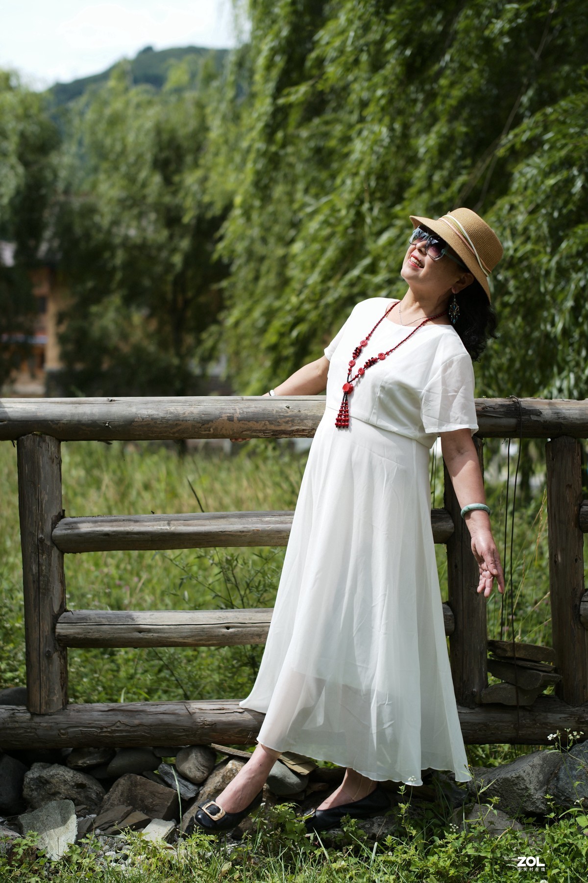 宝兴仁朵藏寨拍人像之二（原片直岀）