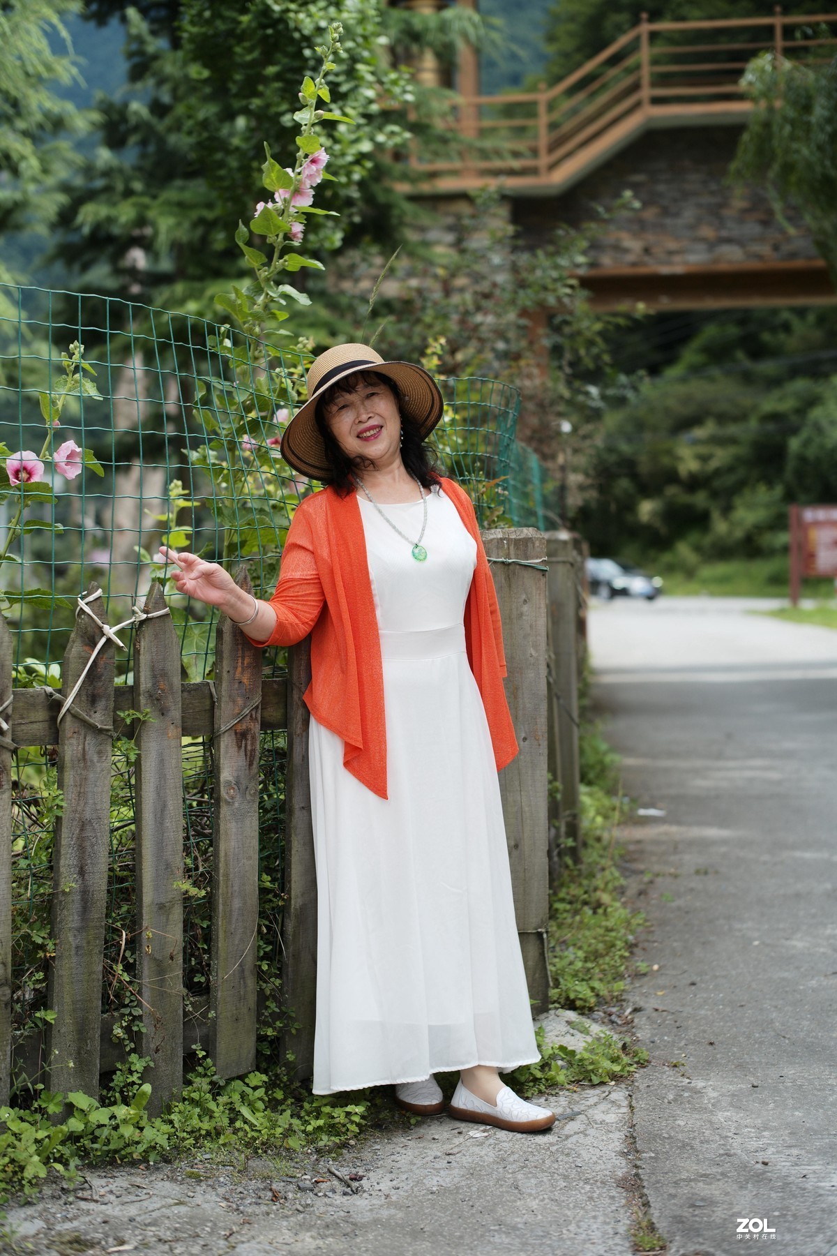 宝兴仁朵藏寨拍人像之二（原片直岀）