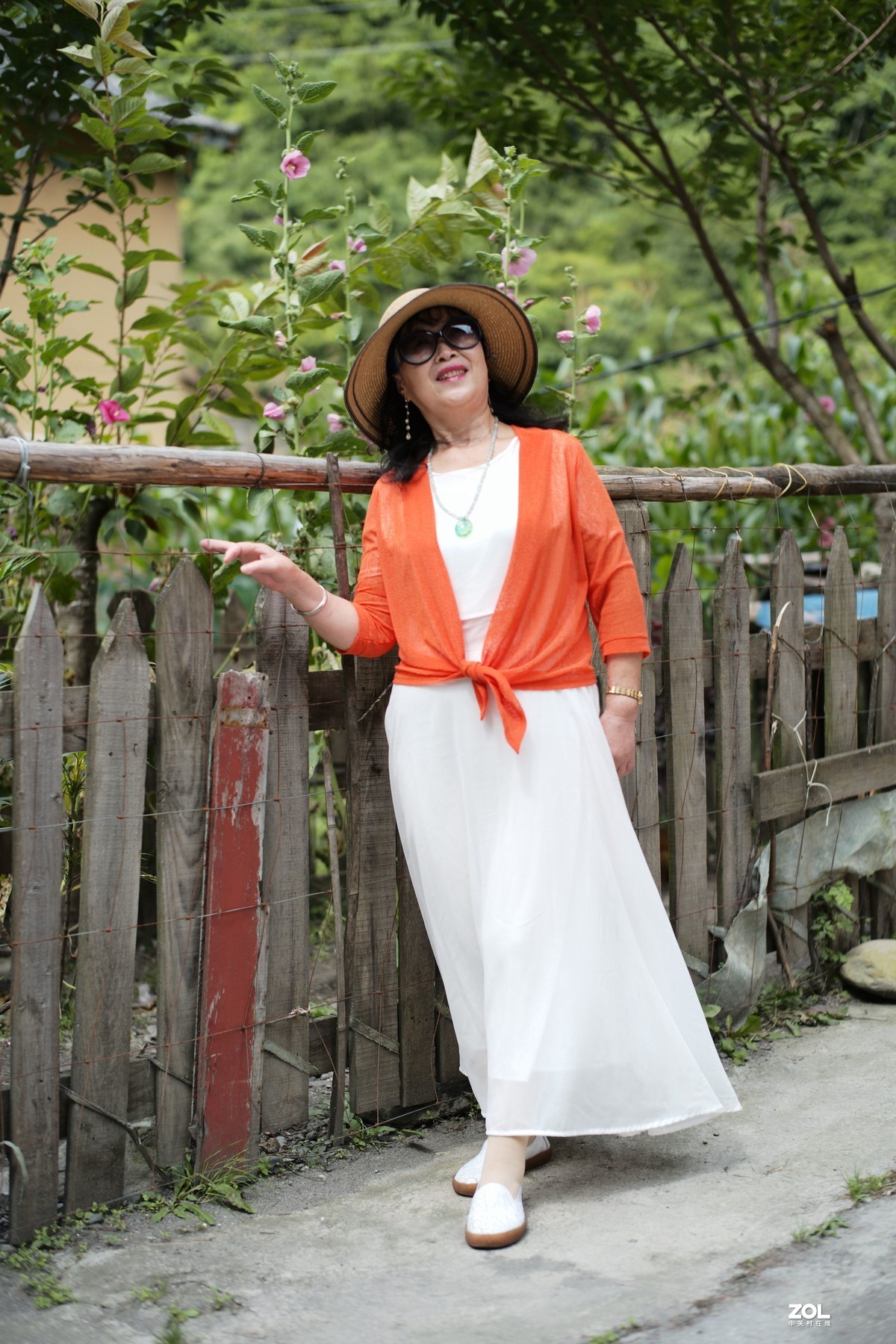 宝兴仁朵藏寨拍人像之二（原片直岀）