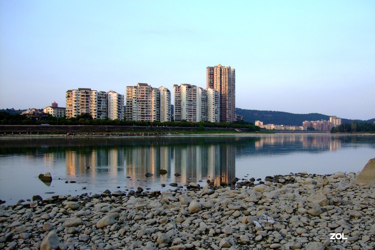 老掉牙的相机，色彩依然非常漂亮，富士反转片色彩模式真美！