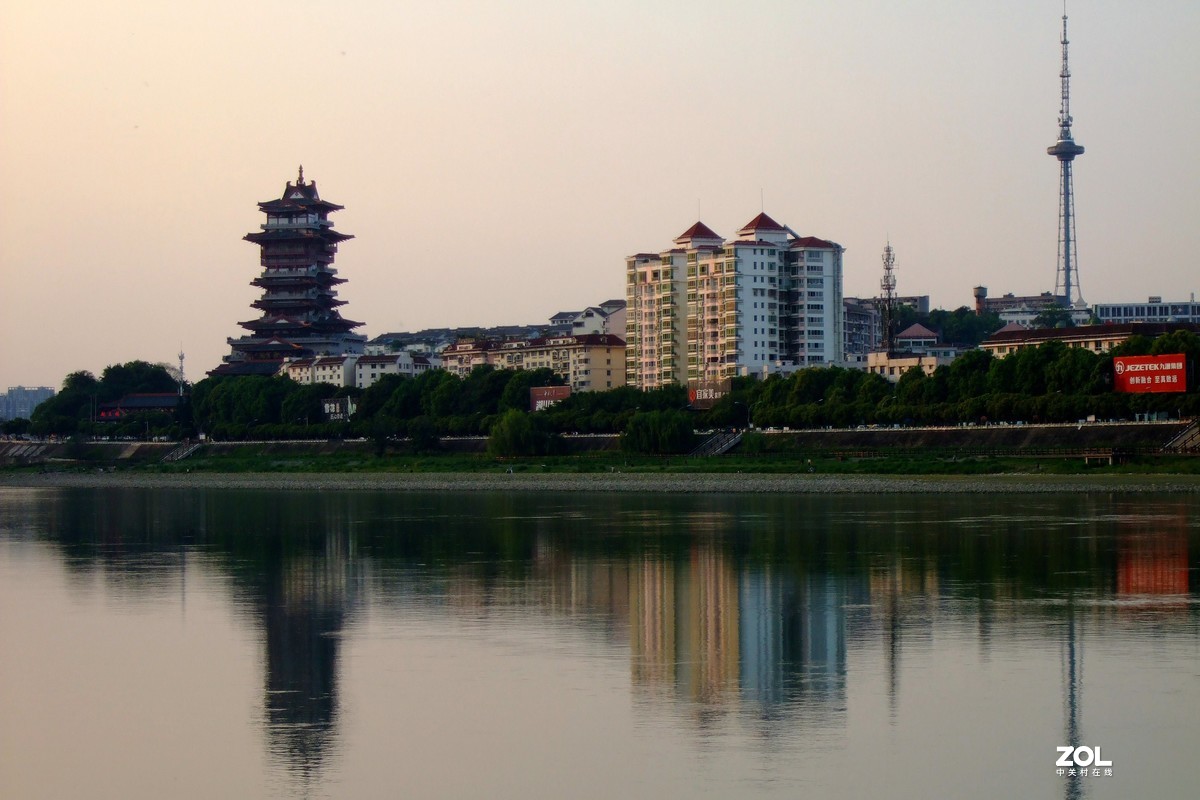 老掉牙的相机，色彩依然非常漂亮，富士反转片色彩模式真美！