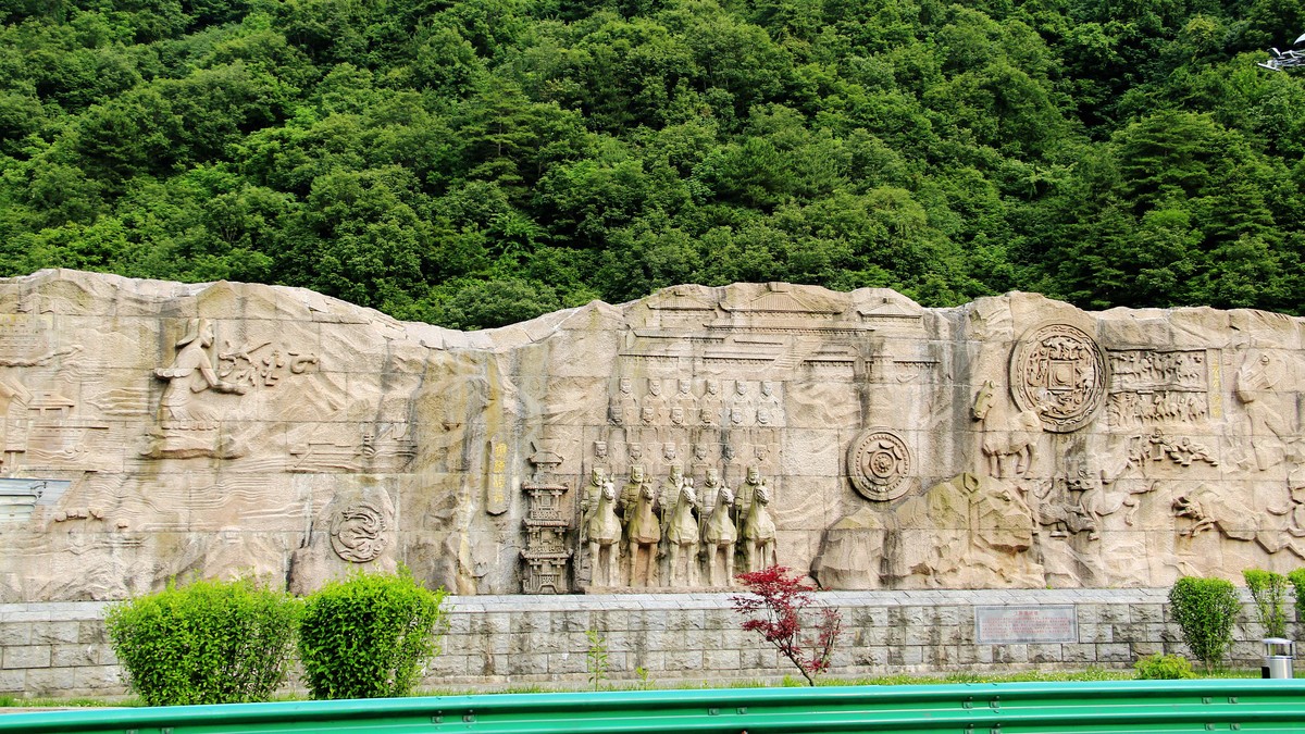 旅途随拍--秦岭服务区