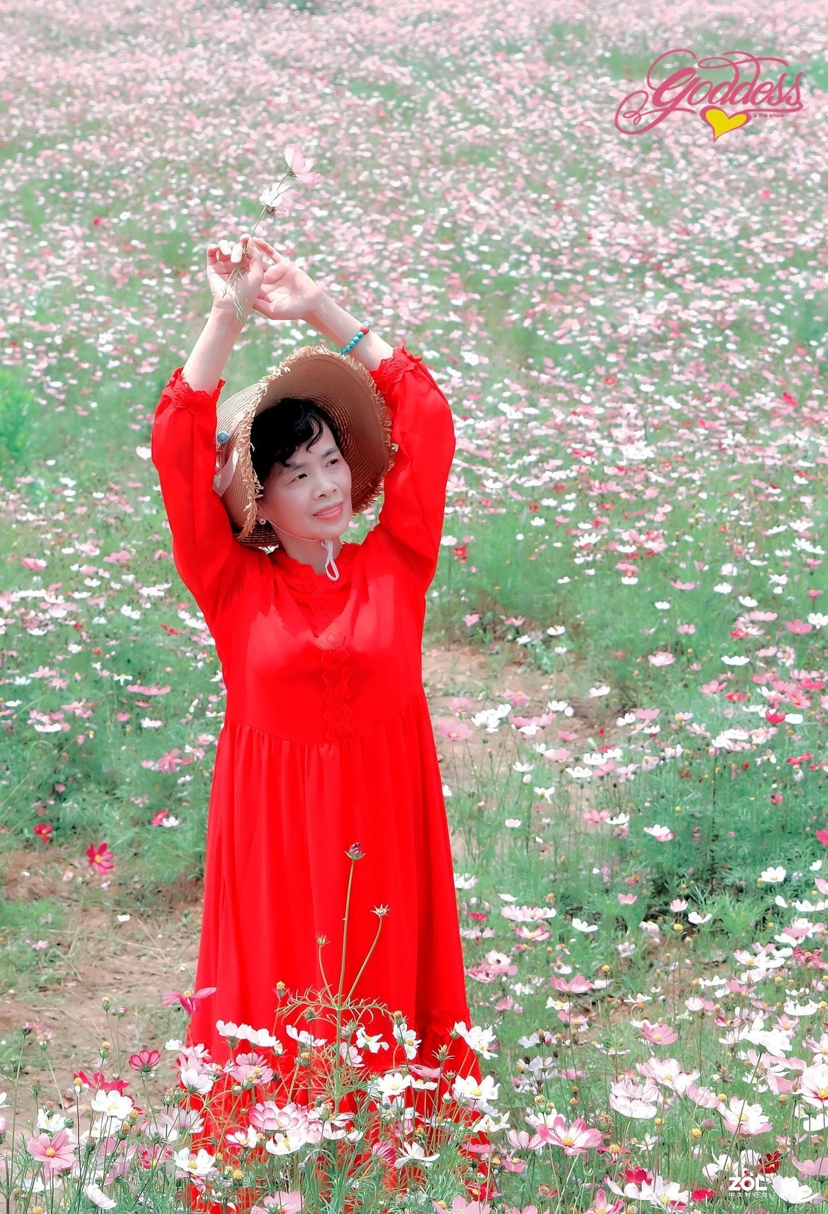 一组花海人像∶被风吹过的初夏。