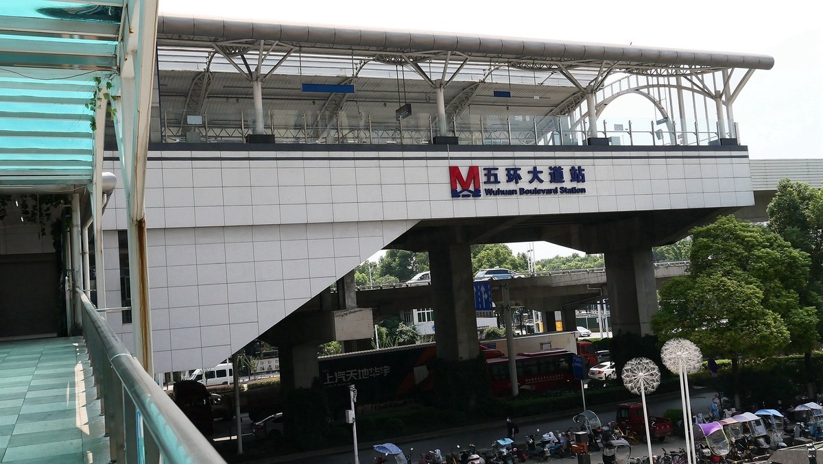 试机（小卡片机DC-LX100M2）武汉印象---琴台剧院和五环大道街景随拍！