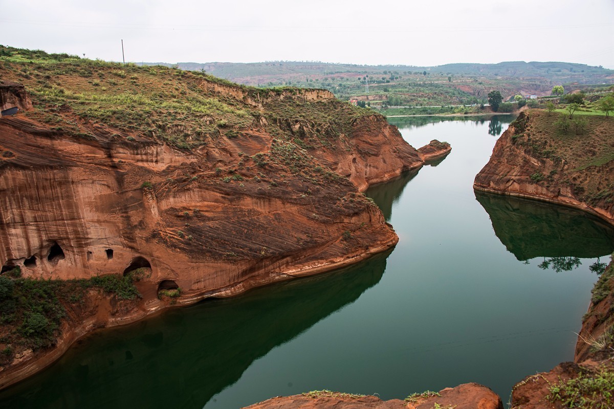 陕西榆林市靖边县波浪谷、水上丹霞、鳄鱼湾