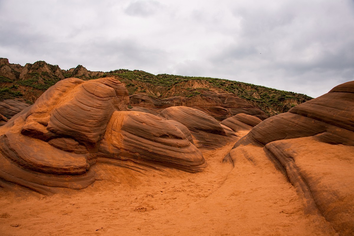 陕西榆林市靖边县波浪谷、水上丹霞、鳄鱼湾