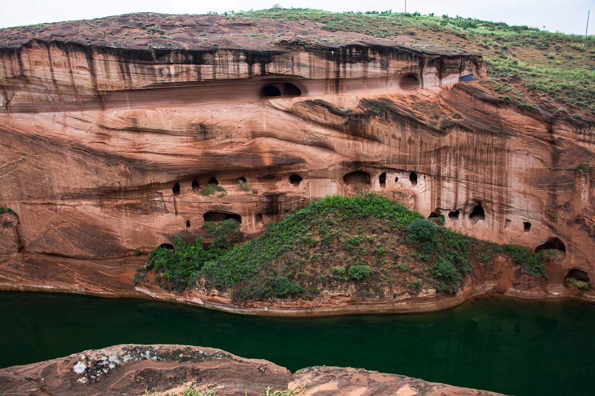 陕西榆林市靖边县波浪谷、水上丹霞、鳄鱼湾