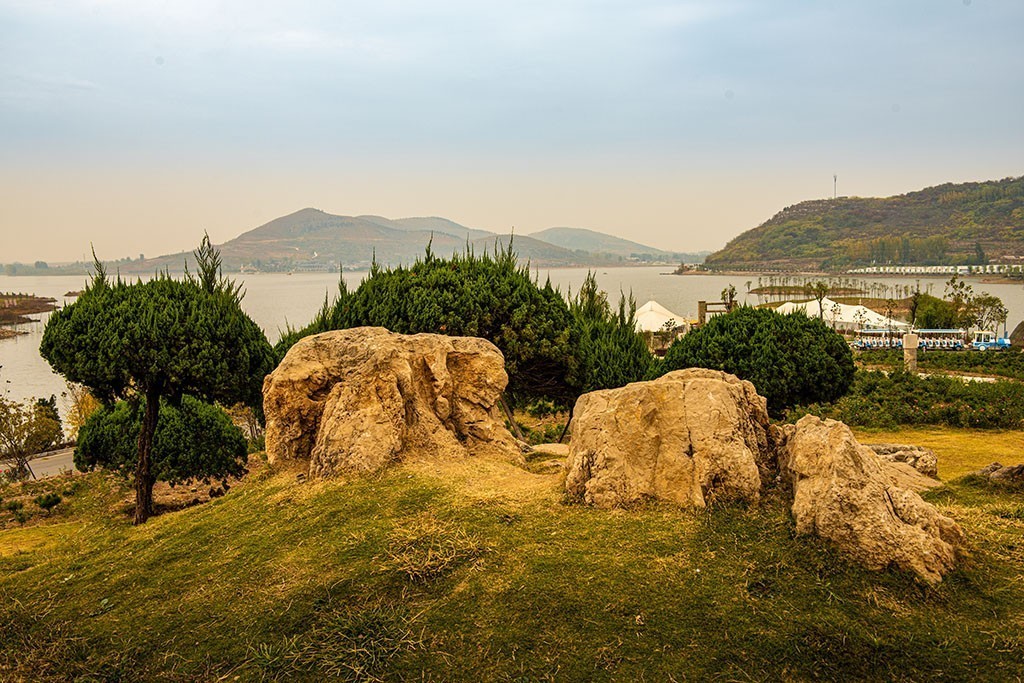 远山近景诗意浓