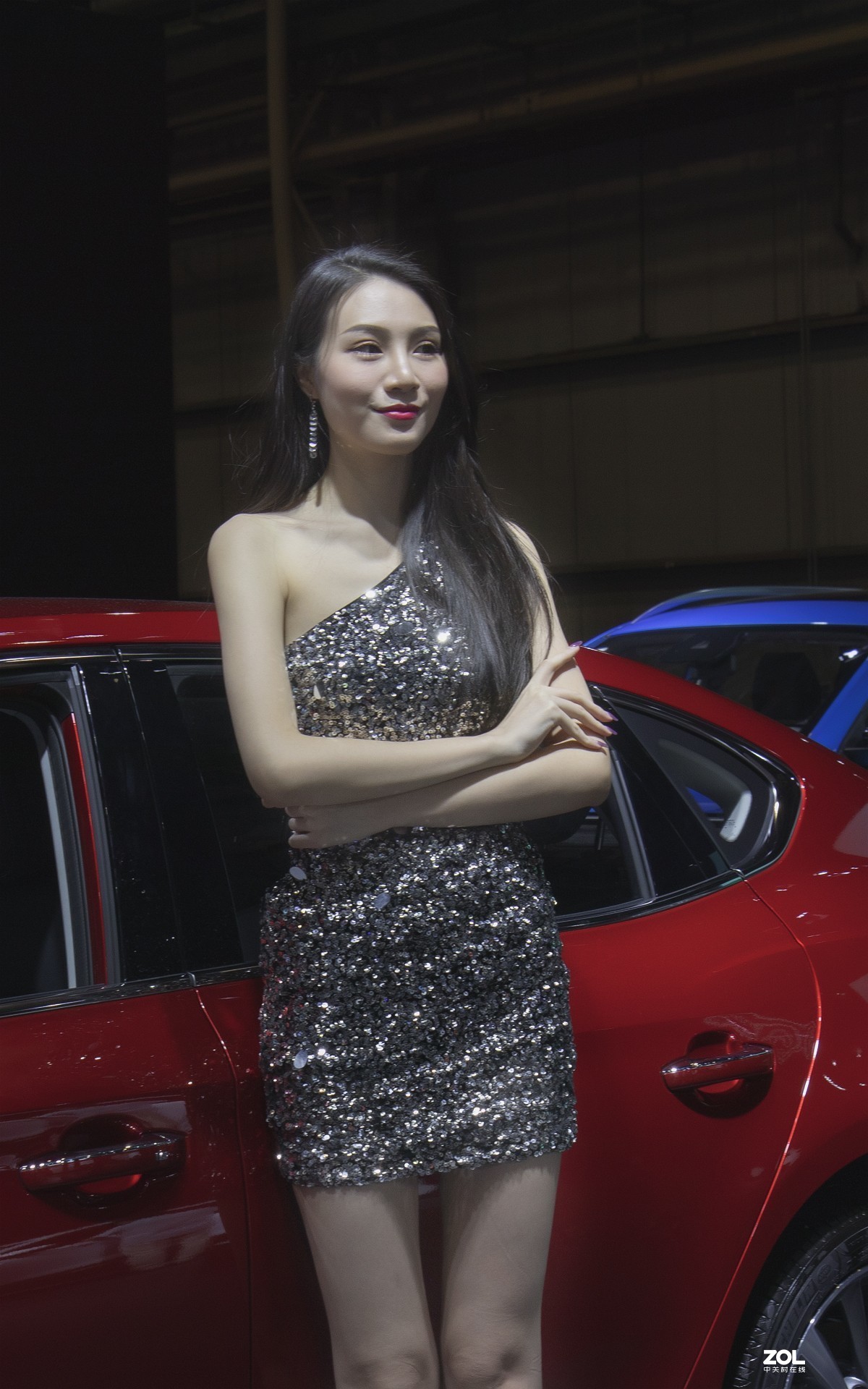 靓女有点懒