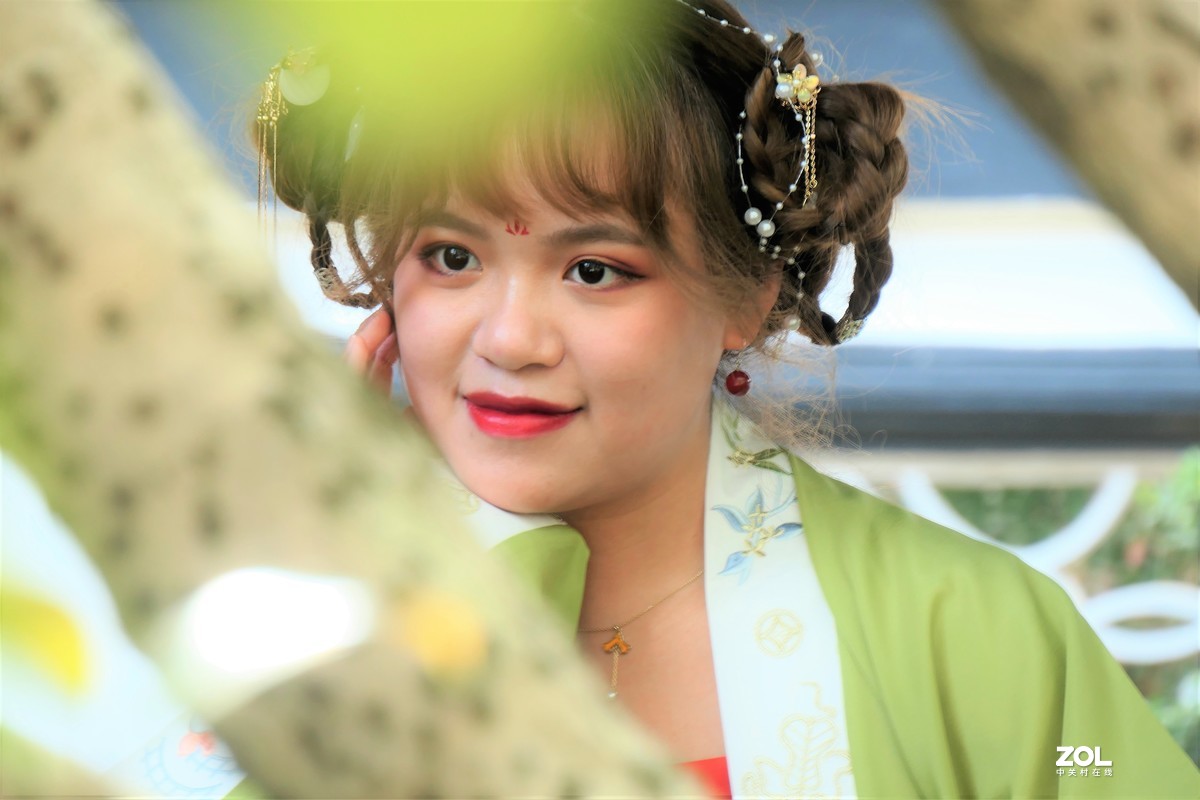 【竹林女孩-2】——摄于上海桂林公园