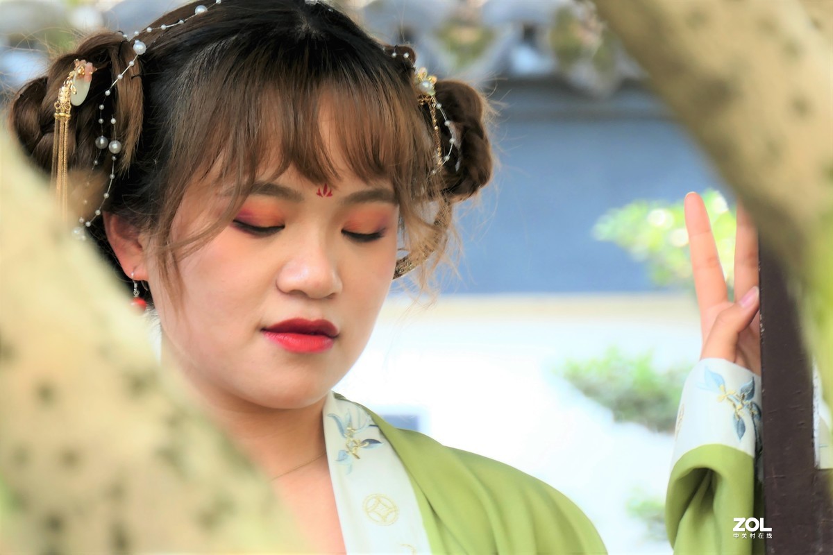 【竹林女孩-2】——摄于上海桂林公园