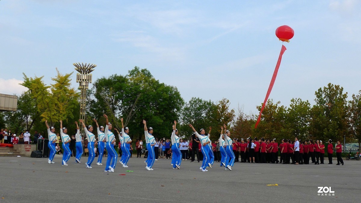 ?金秋“绽放夕阳”