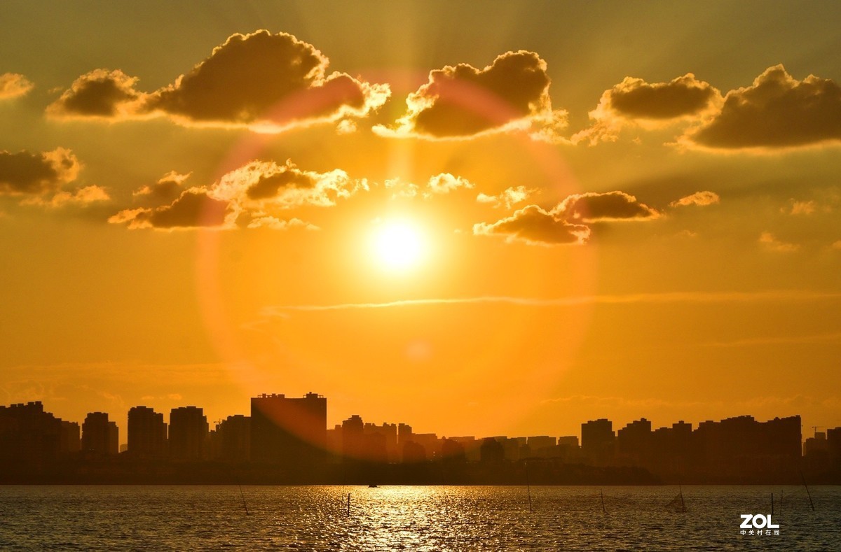 南湖傍晚夕阳红