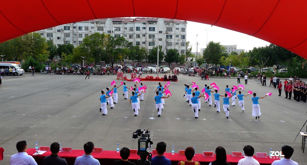 ?金秋“绽放夕阳”