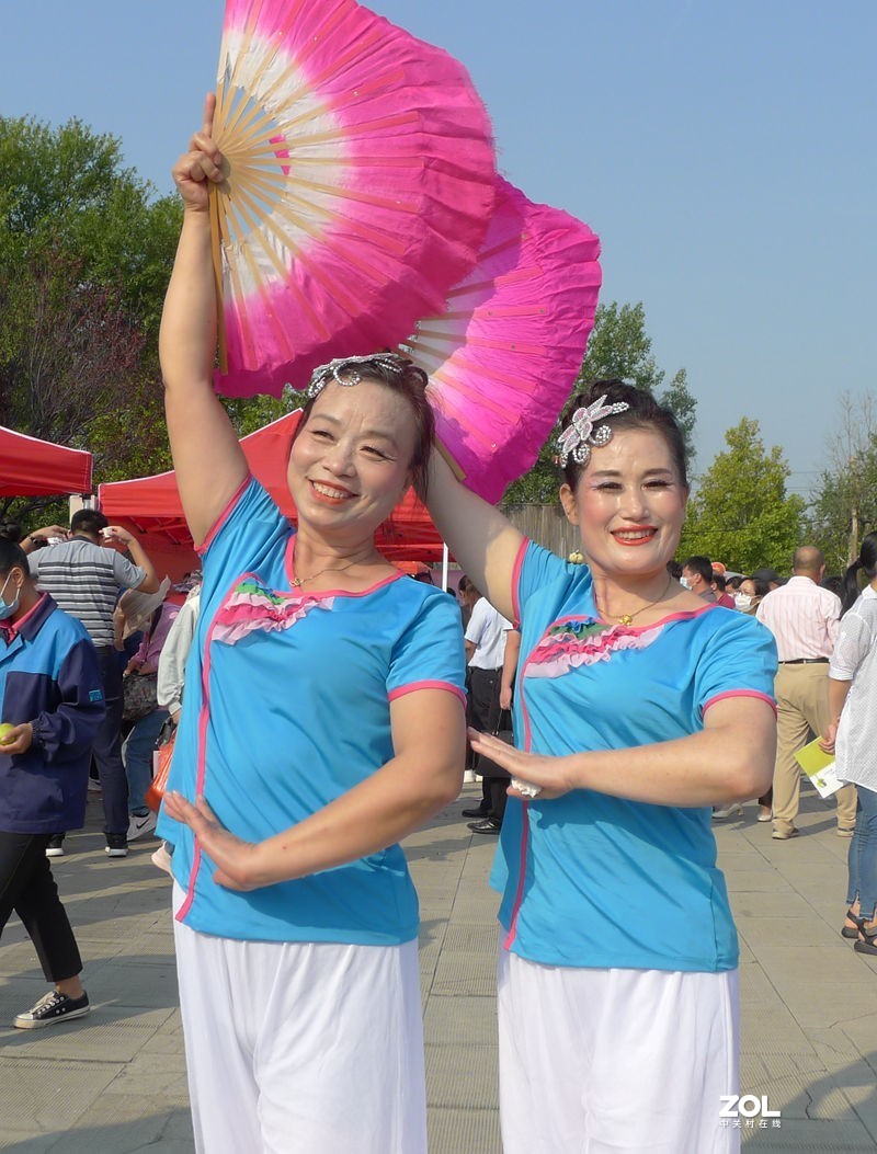 ?金秋“绽放夕阳”