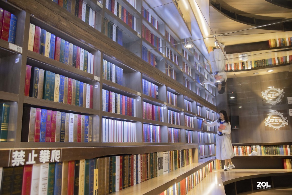 孜孜不倦的莘莘学子