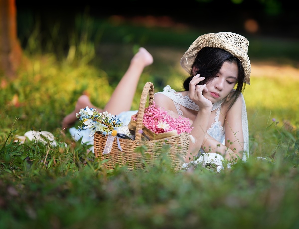 秋午小憩——筱婷