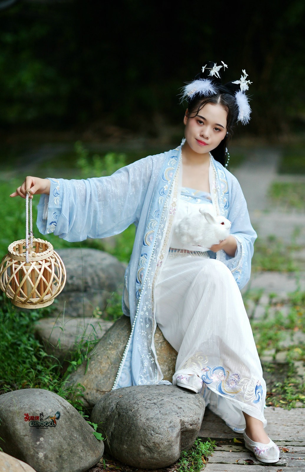 【玉兔小仙女】--成梅