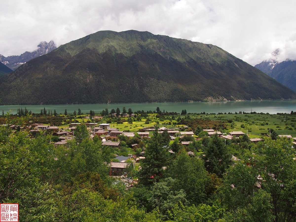 318线－－－座落在巴松湖畔的村庄
